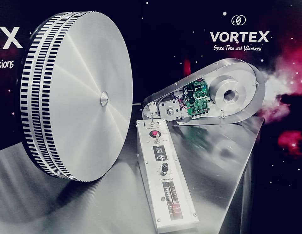 TORNAMESA - TURNTABLE 16" STROBOSCOPIC 